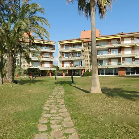 2 Beachfront Penthouse *