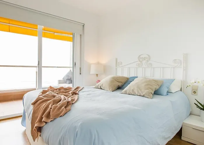 2 Beachfront Penthouse Apartamento Gavà