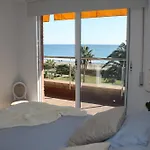 2 Beachfront Penthouse Gavà