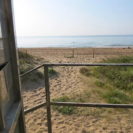 דירה 2 Beachfront Penthouse *