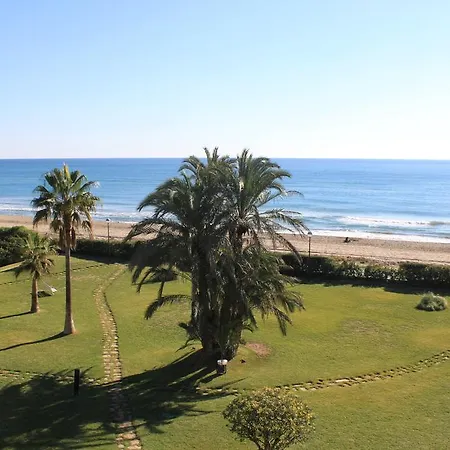 Apartment 2 Beachfront Penthouse Gavà