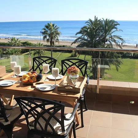 Apartment 2 Beachfront Penthouse Gava