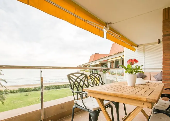 Daire 2 Beachfront Penthouse Gavà