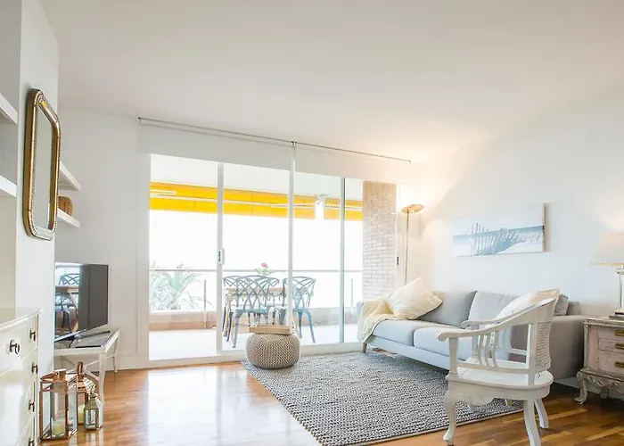 Daire 2 Beachfront Penthouse Gavà