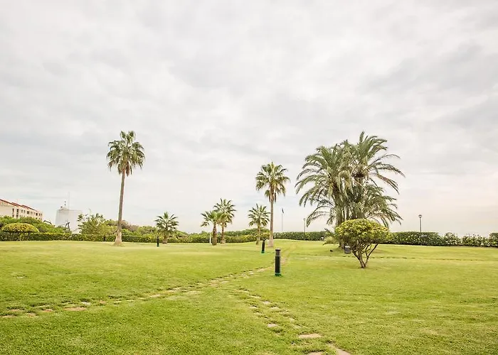 2 Beachfront Penthouse *