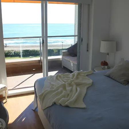 2 Beachfront Penthouse *